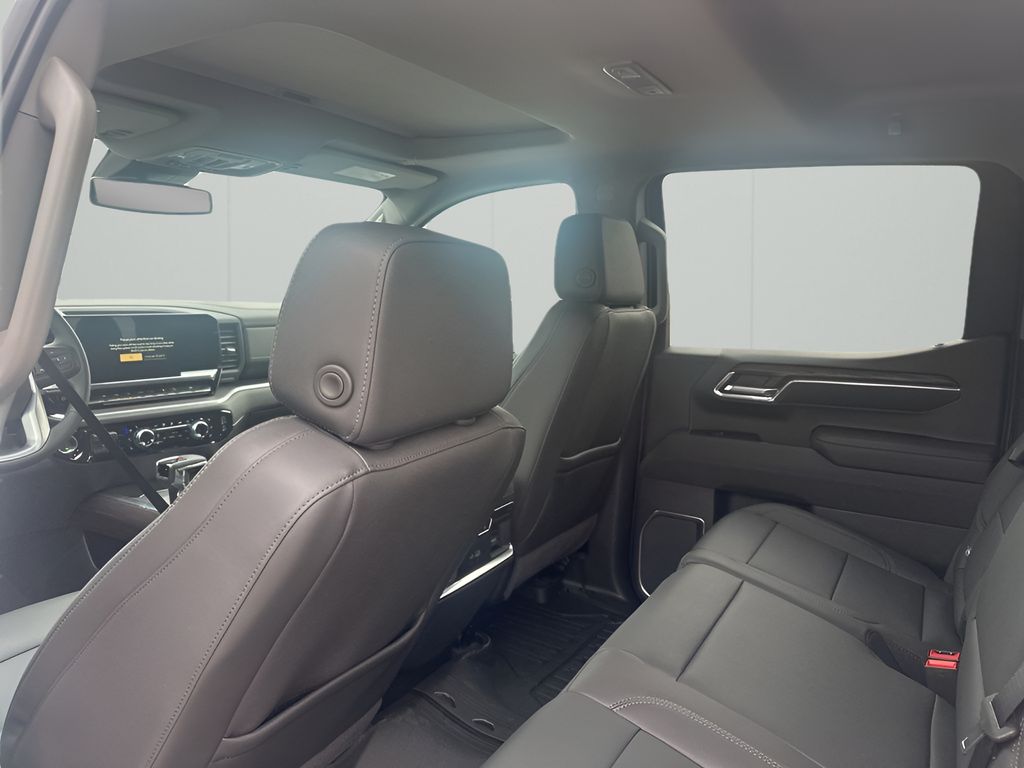 New 2026 White GMC SLT image 18