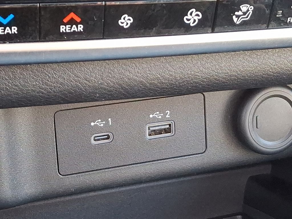 Thumbnail: 2021 Nissan Rogue - 26