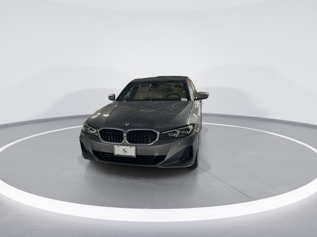 Thumbnail: 2025 BMW 3 Series - 3