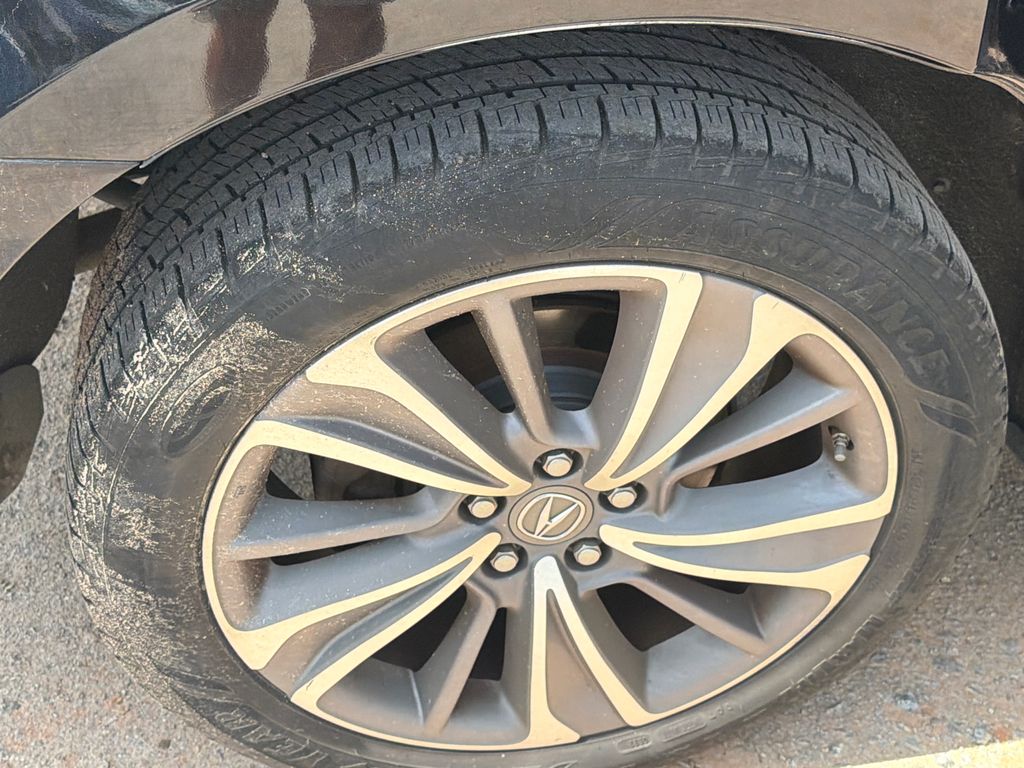 Used 2018  Acura 3.5L image 14