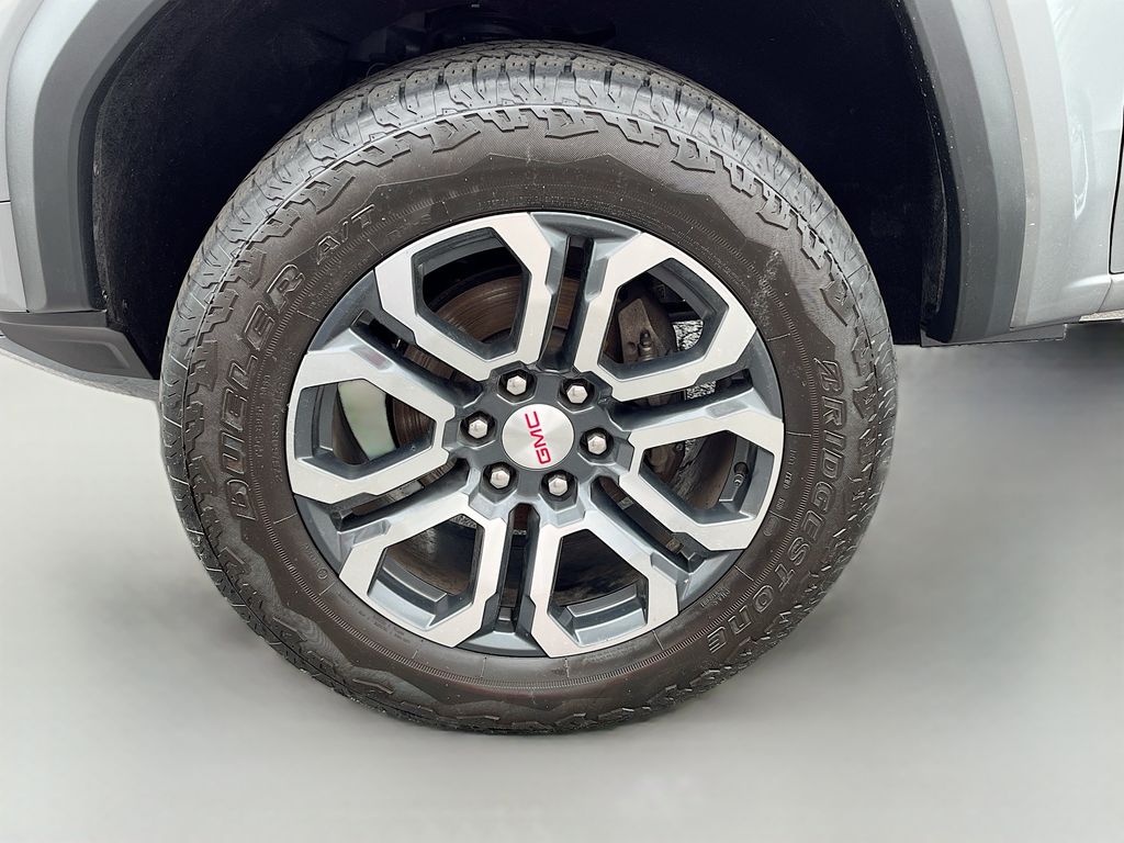 Used 2024 Silver GMC AT4 image 32