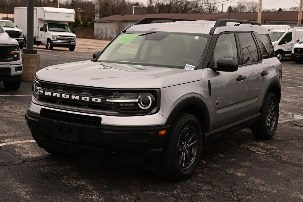 View vehicle photo 5