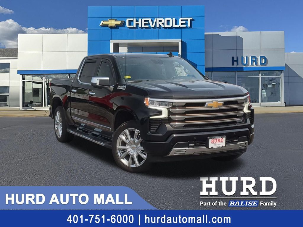 Black 2022 Chevrolet Silverado 1500 High Country Crew Cab 4WD Pickup Truck Four-Wheel Drive Automatic
