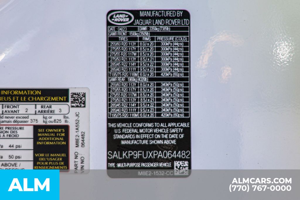 Used 2023 White Land Rover SE image 71