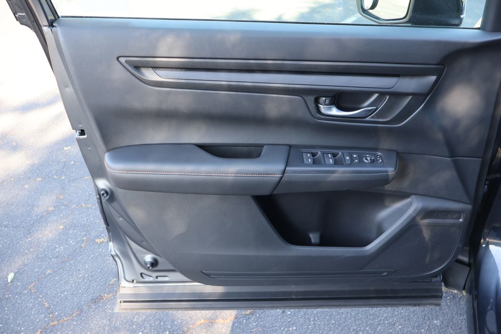 2023 Honda CR-V Sport 28
