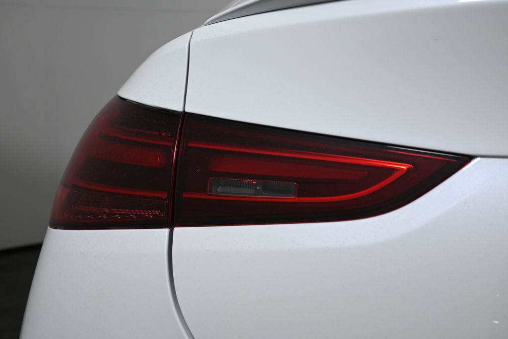 Thumbnail: 2026 Mercedes-Benz GLE - 12