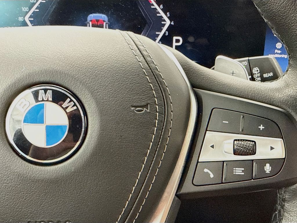 Thumbnail: 2026 BMW X5 - 12