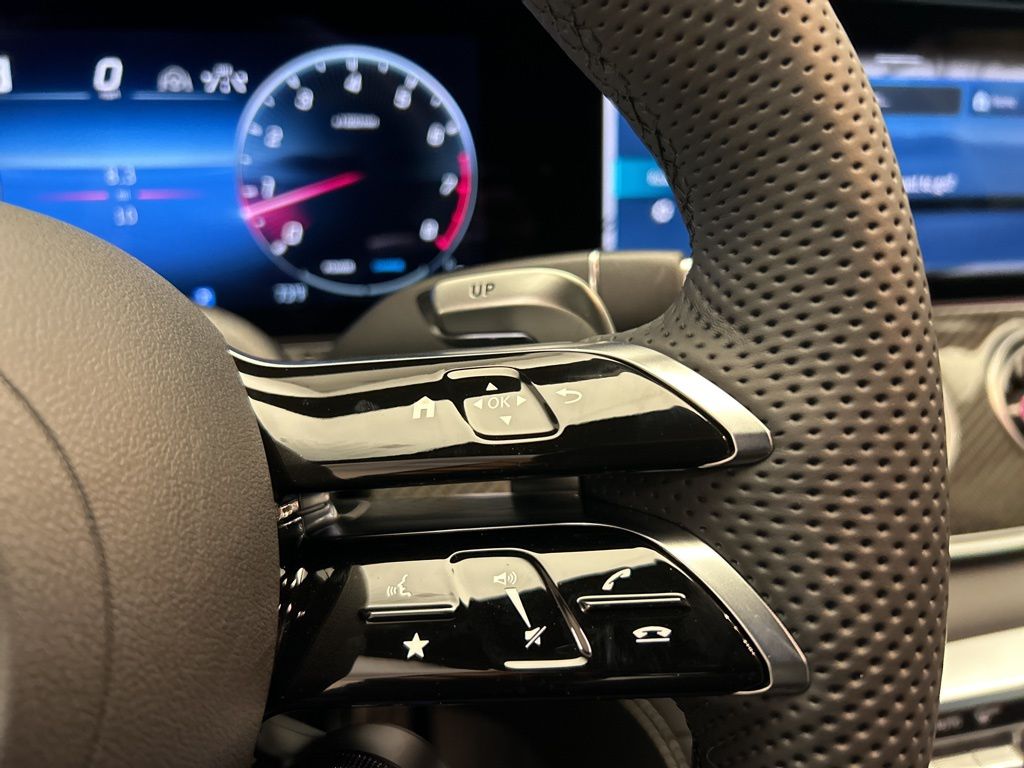 Thumbnail: 2026 Mercedes-Benz AMG GT - 15