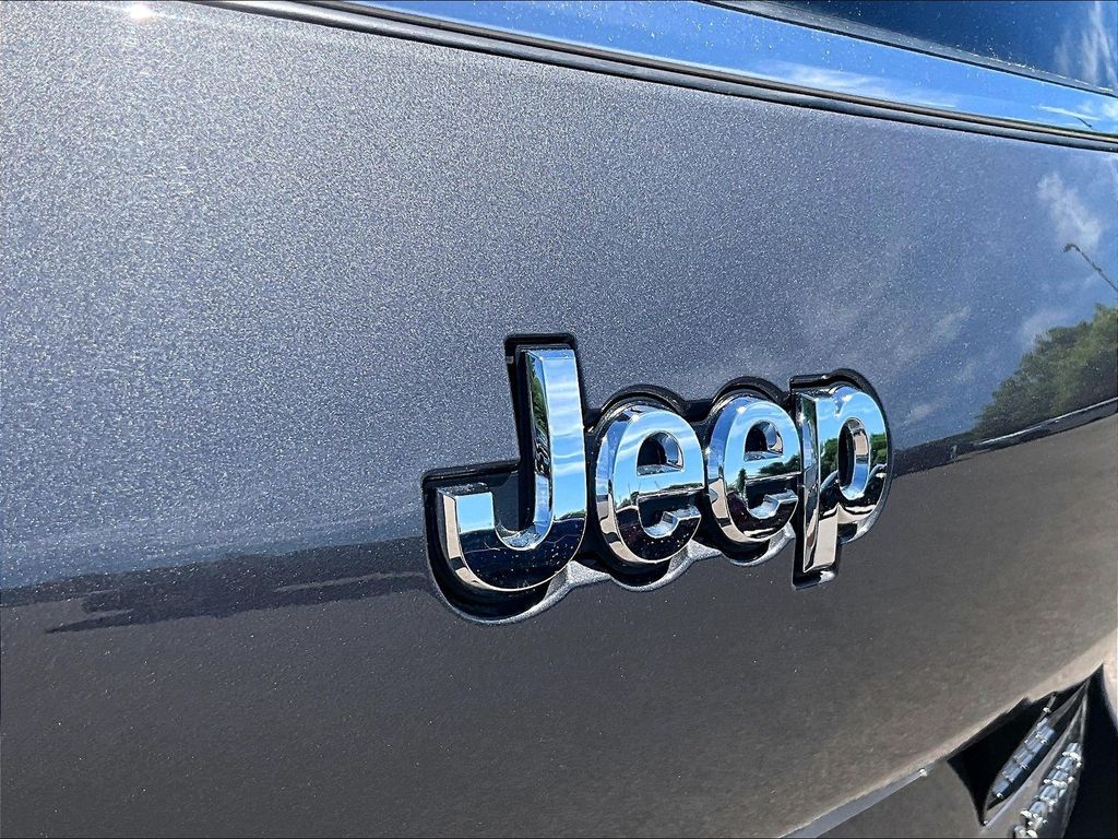 2023 Jeep Grand Cherokee L — photo 28