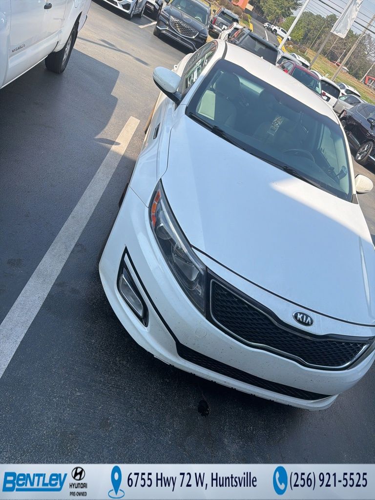 Snow White Pearl 2015 Kia Optima LX Sedan Front-Wheel Drive 6-Speed Automatic