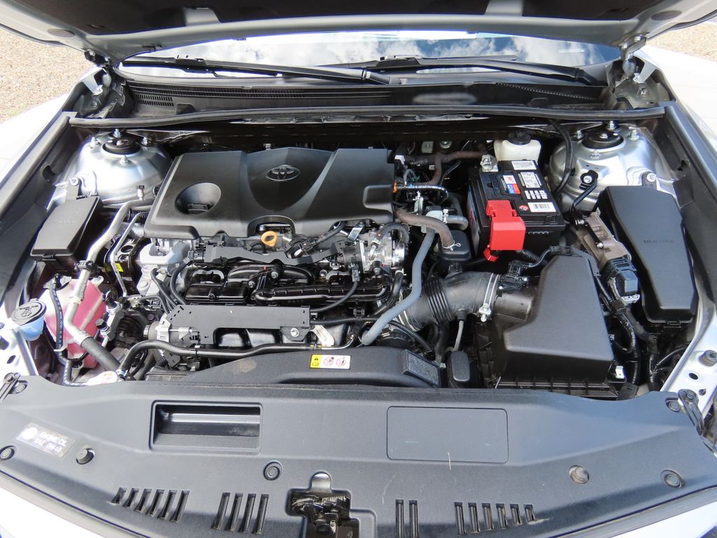 2022 Toyota Camry XLE 28