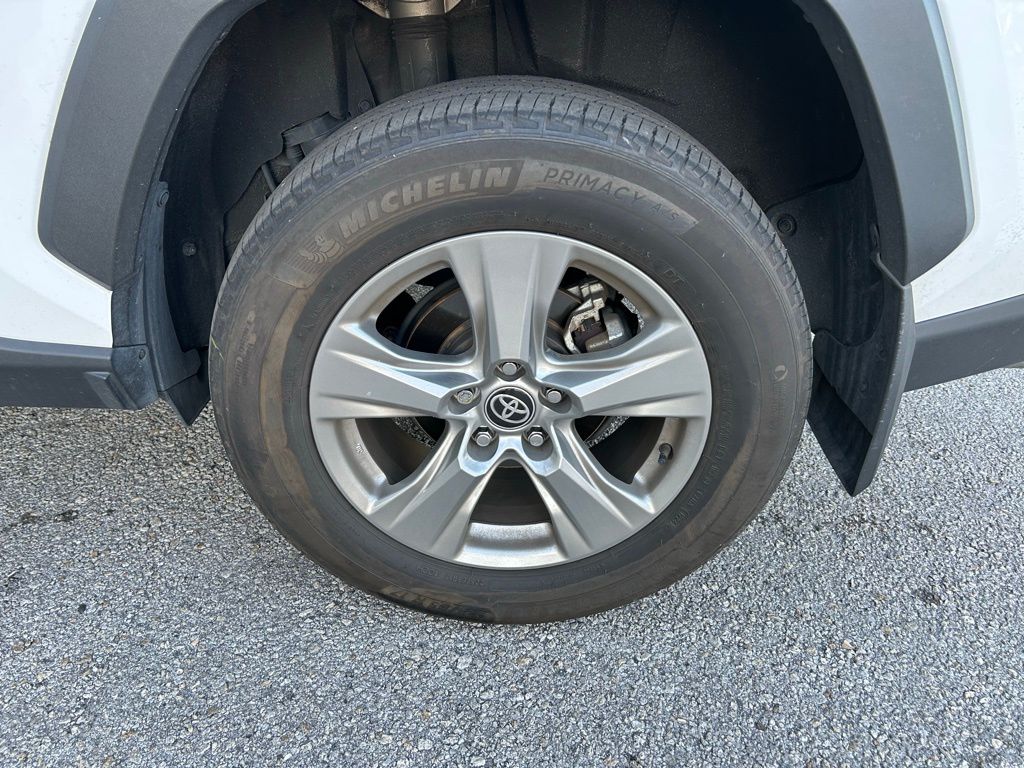 Thumbnail: 2024 Toyota RAV4 - 8