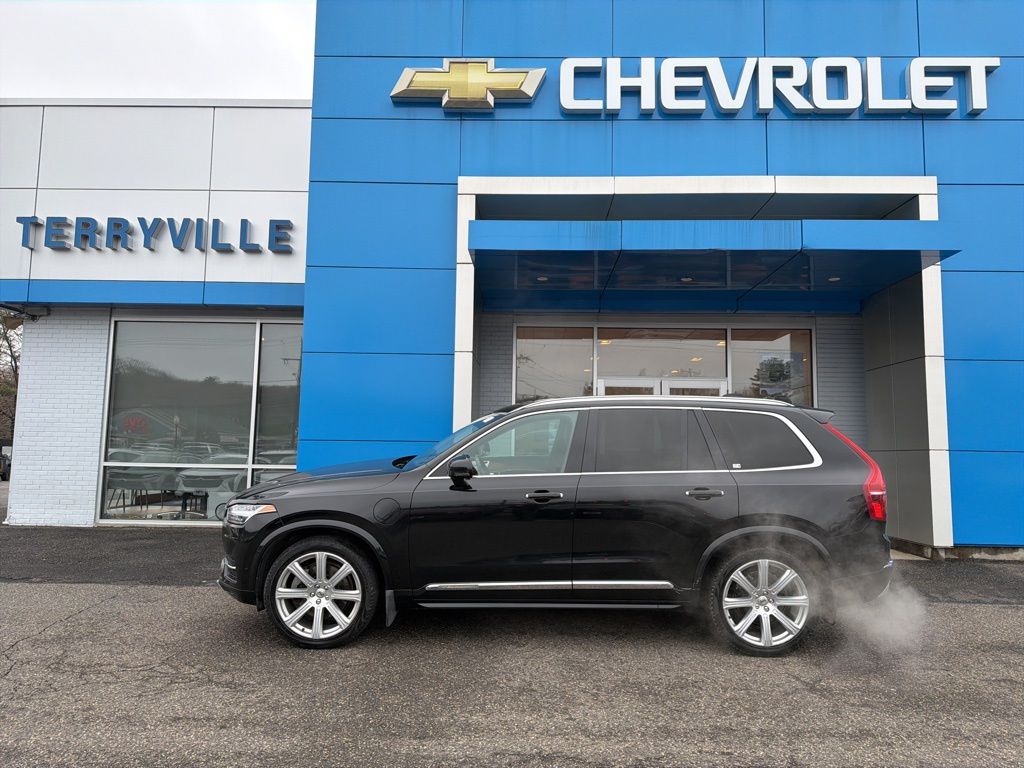 Onyx Black Metallic 2017 Volvo XC90 Hybrid Plug-in T8 Inscription eAWD SUV / Crossover All-Wheel Drive Automatic