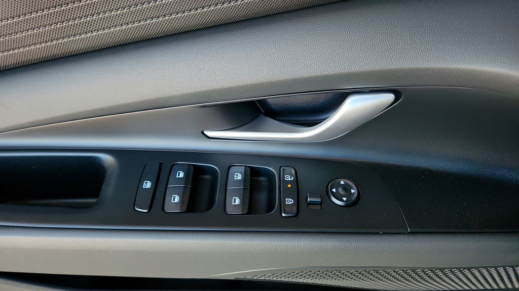 2026 Hyundai Elantra Hybrid