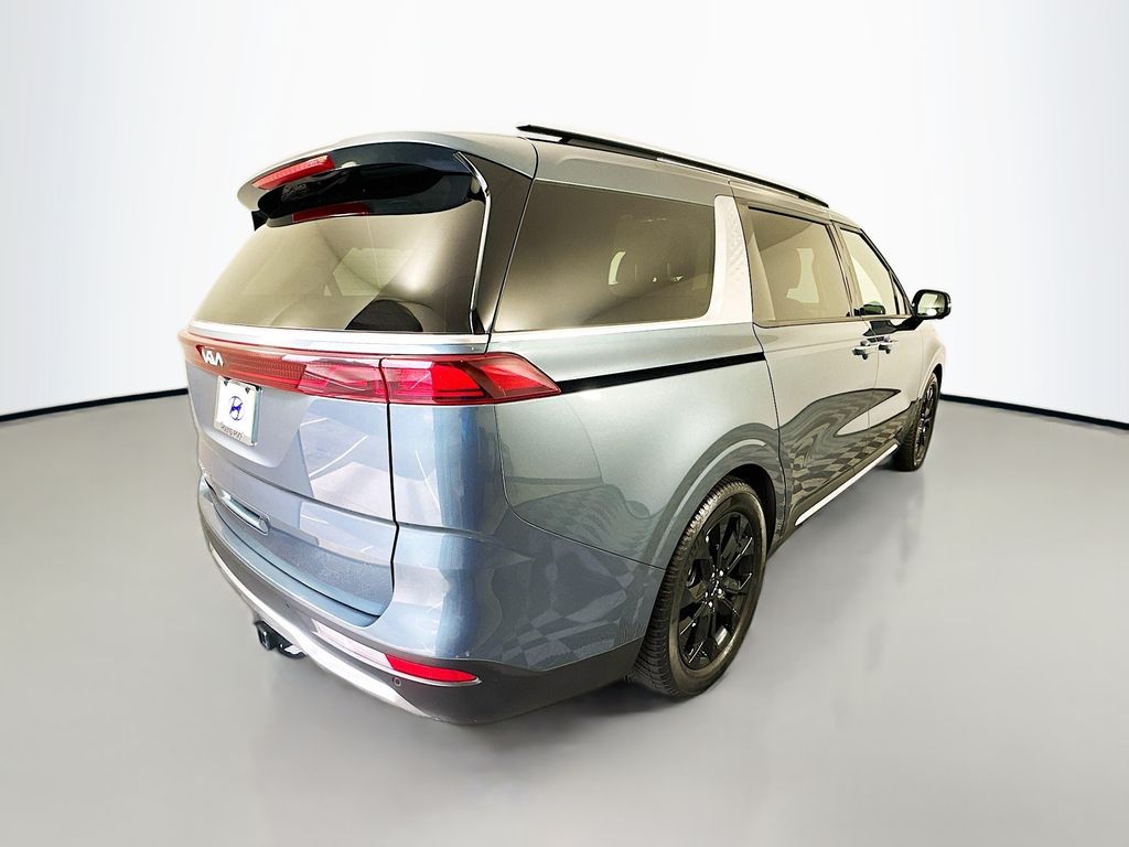 Thumbnail: 2022 Kia Carnival - 5