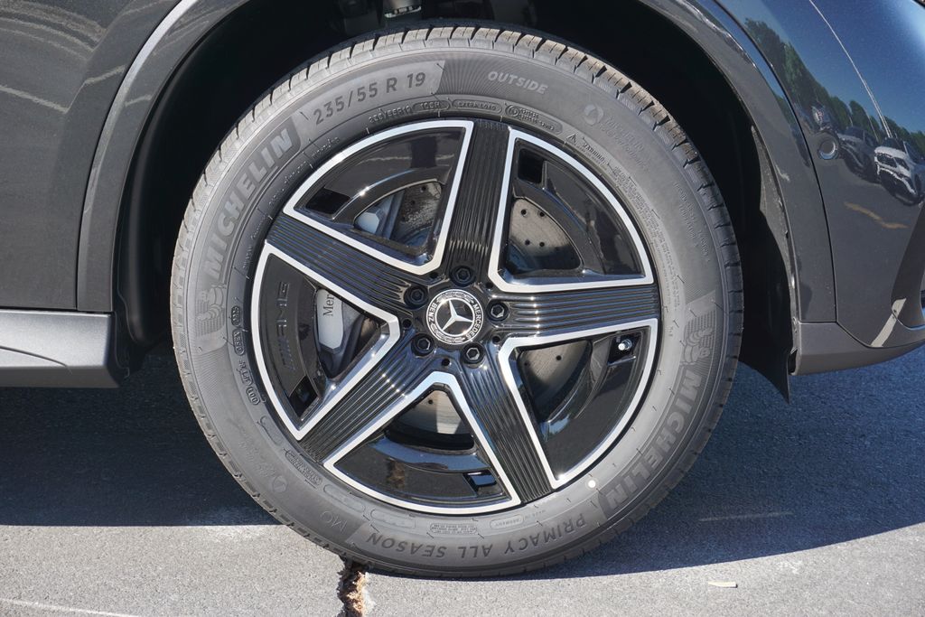 2025 Mercedes-Benz GLC 300 13