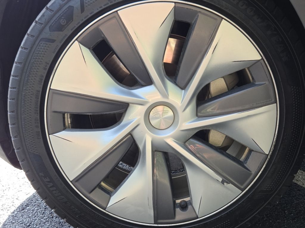 Used 2024 Gray Tesla Long Range image 15