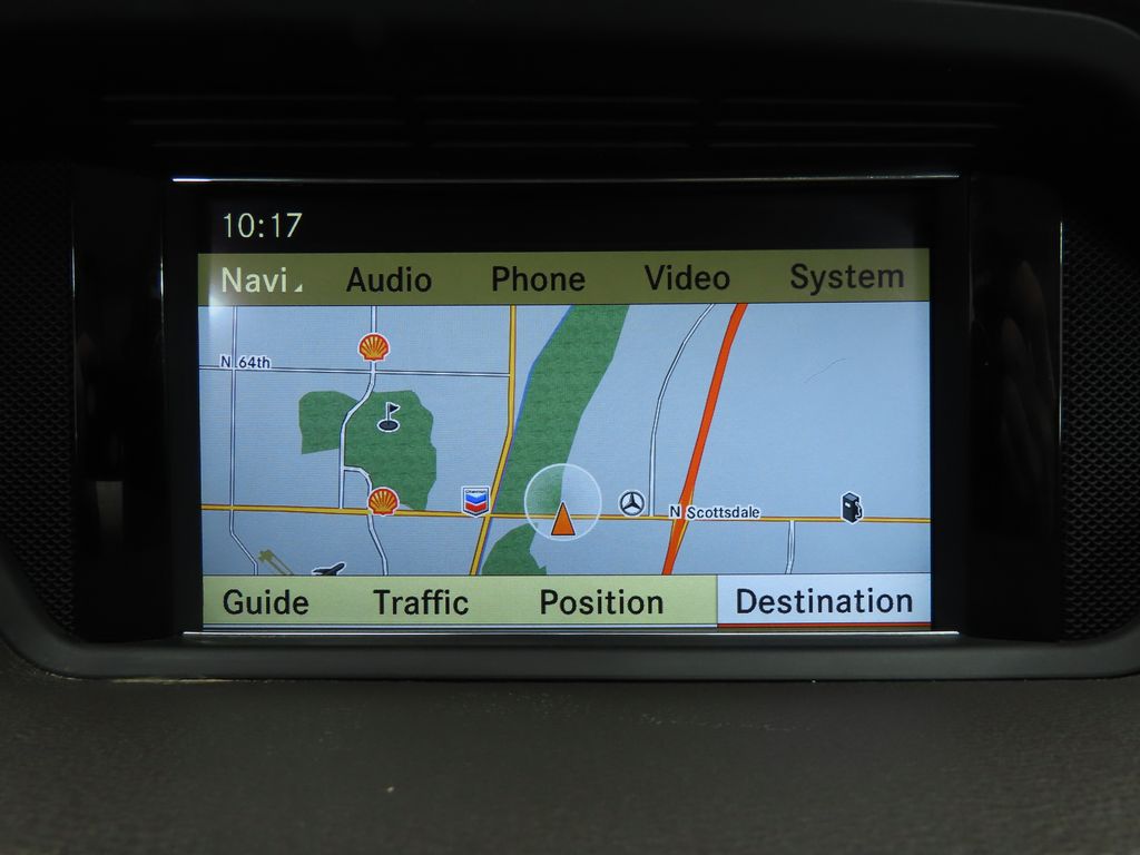 Thumbnail: 2010 Mercedes-Benz E-Class - 15