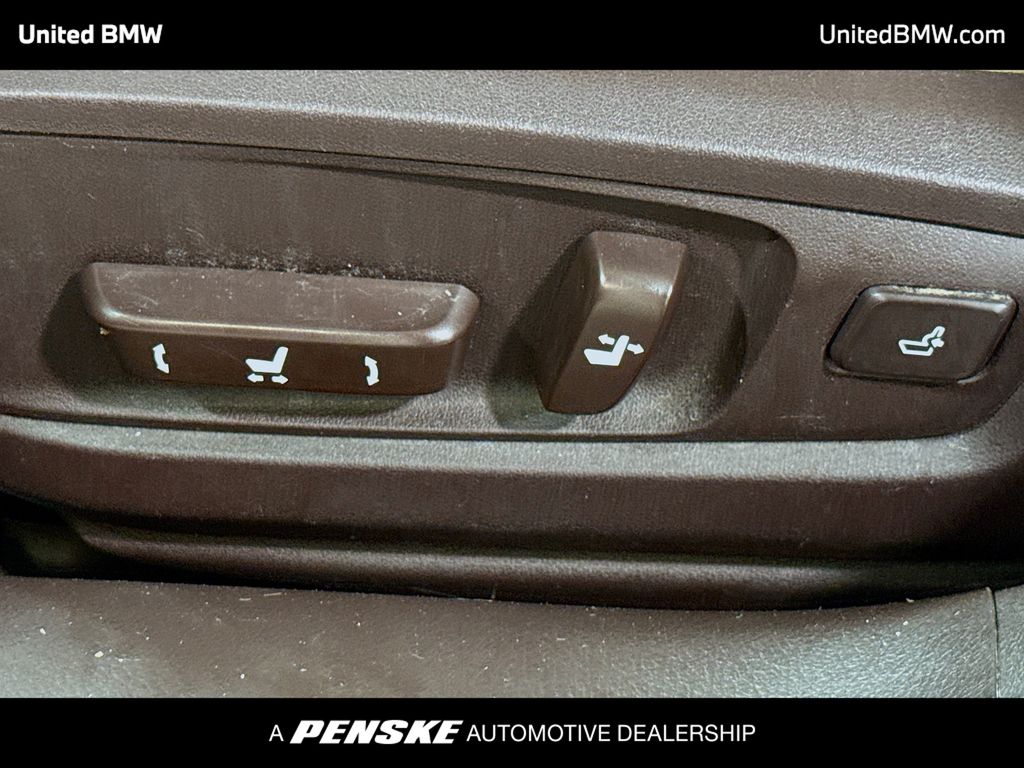 Thumbnail: 2016 Lexus ES - 4