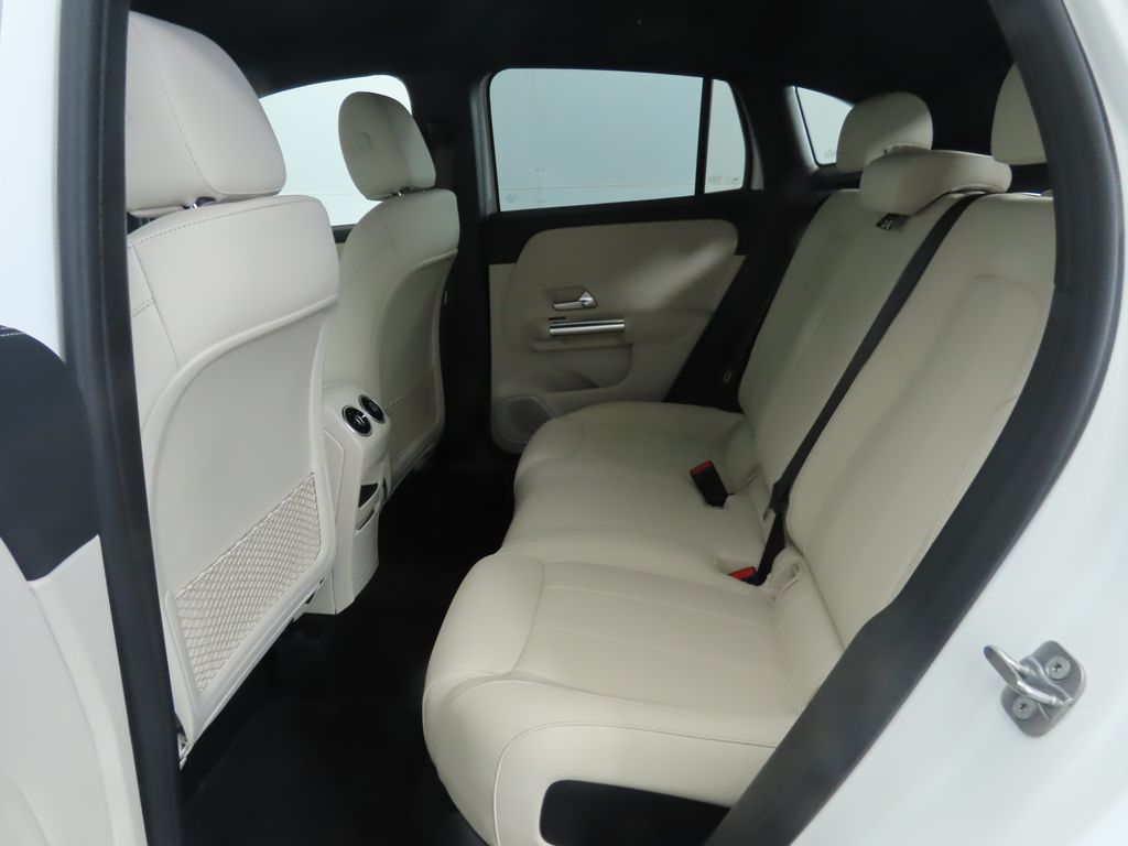 Thumbnail: 2026 Mercedes-Benz GLA - 23