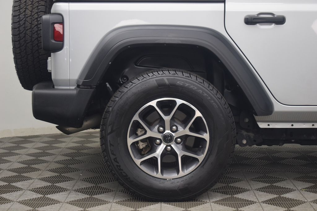 used 2024 Jeep Wrangler car, priced at $33,800