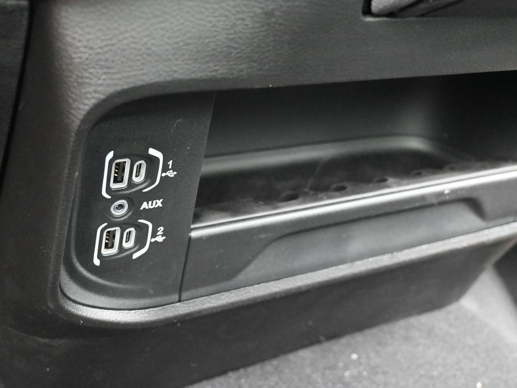 New 2026 Diamond Black Crystal Pearlcoat Ram Tradesman image 22