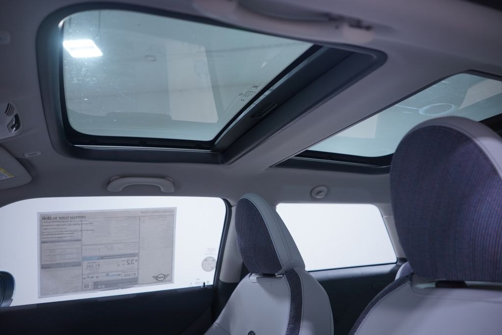 Thumbnail: 2026 MINI Cooper - 8