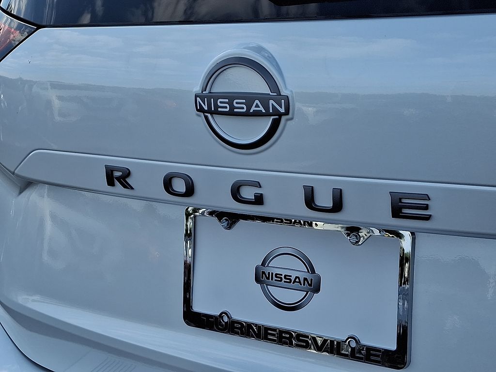 Thumbnail: 2026 Nissan Rogue - 11