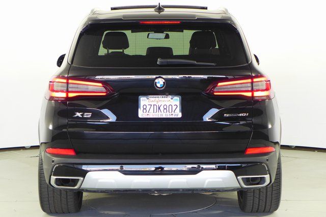 2022 BMW X5 sDrive40i 8