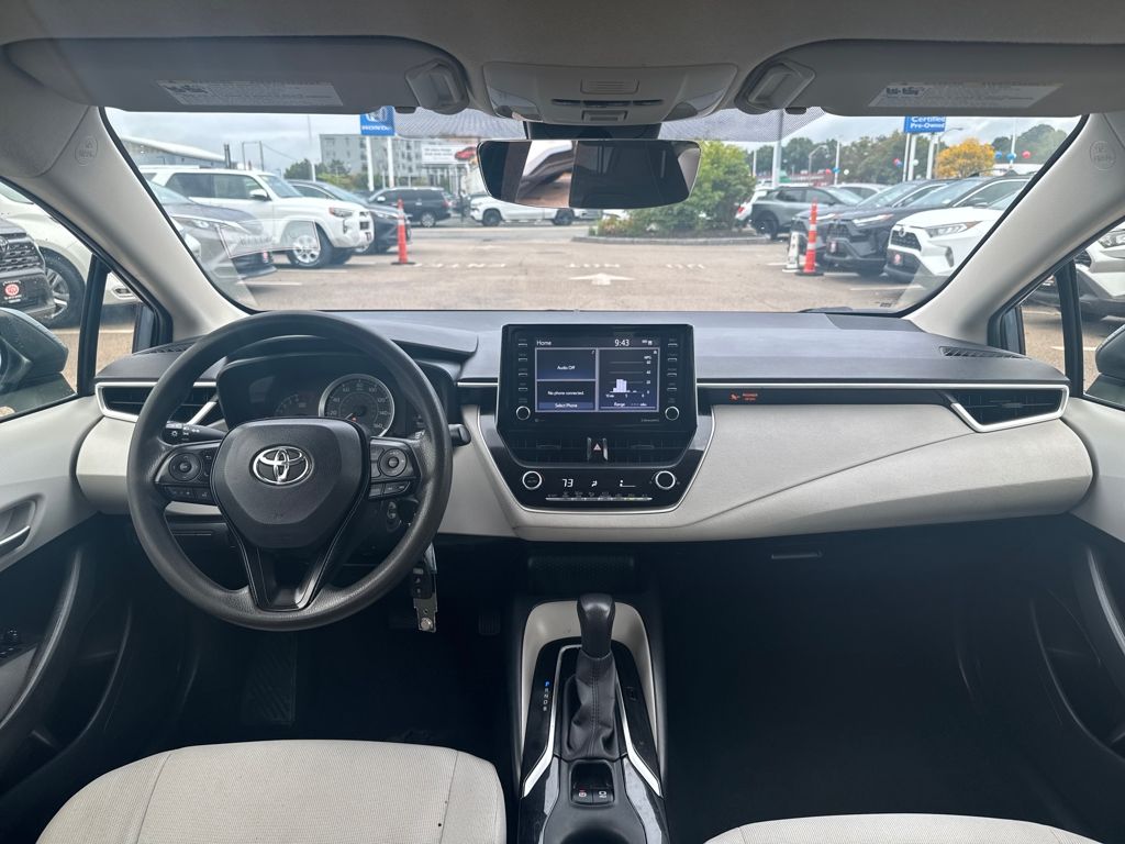 2021 Toyota Corolla LE photo 2