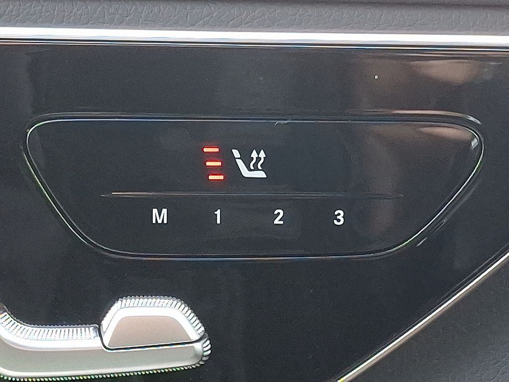 Thumbnail: 2025 Mercedes-Benz GLC - 18