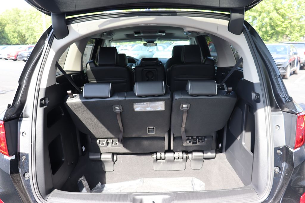 2025 Honda Odyssey Touring 12