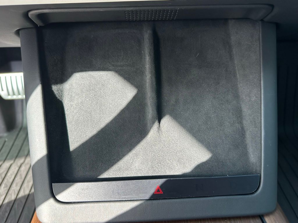 Thumbnail: 2022 Tesla Model S - 20