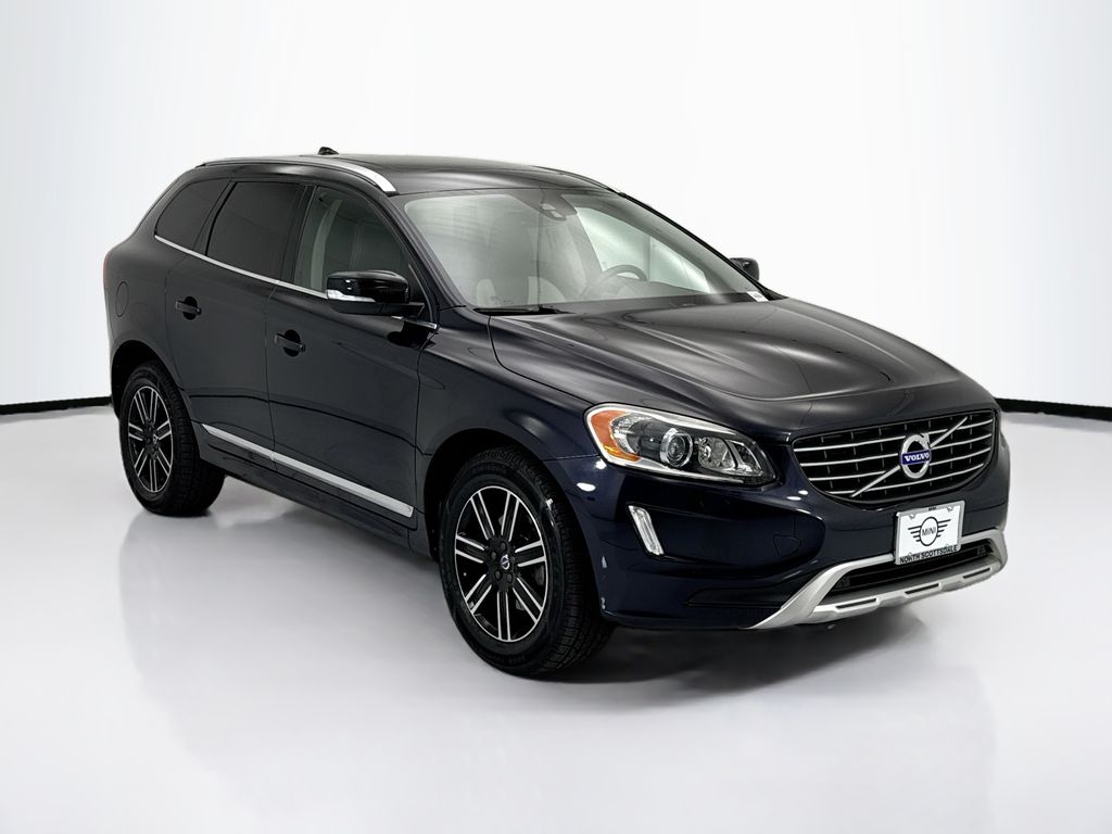 Thumbnail: 2017 Volvo XC60 - 3