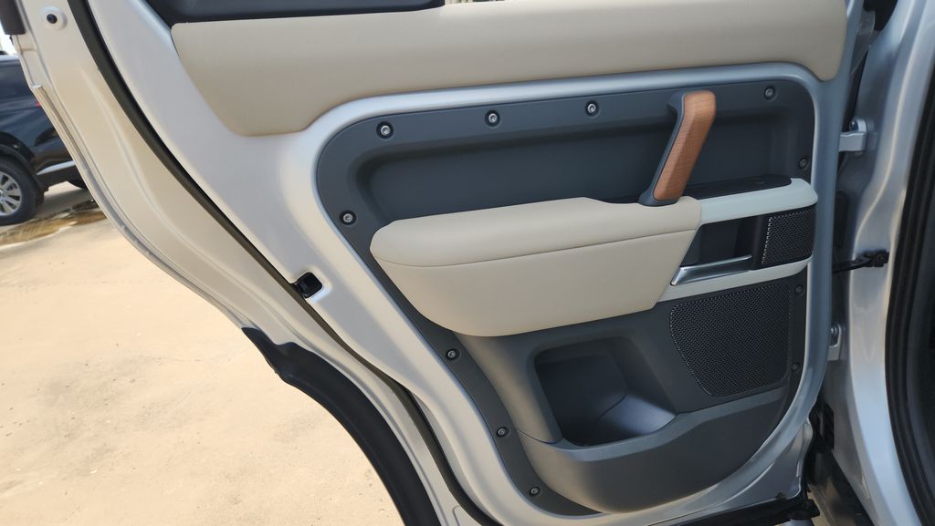 2023 Land Rover Defender 110