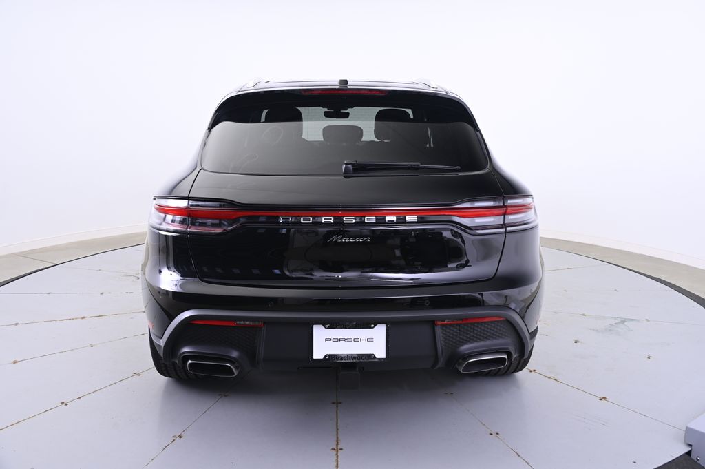 Thumbnail: 2025 Porsche Macan - 6