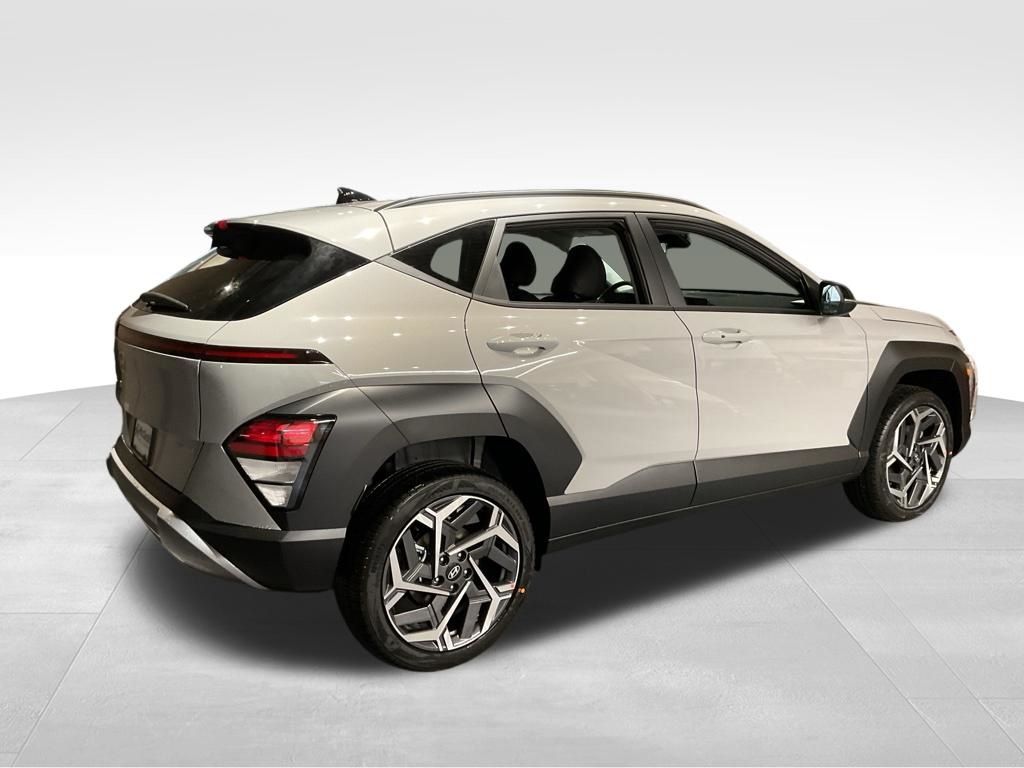 New 2026 Gray Hyundai SEL Premium image 4