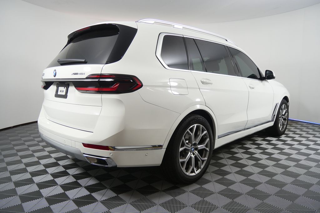 Thumbnail: 2024 BMW X7 - 3