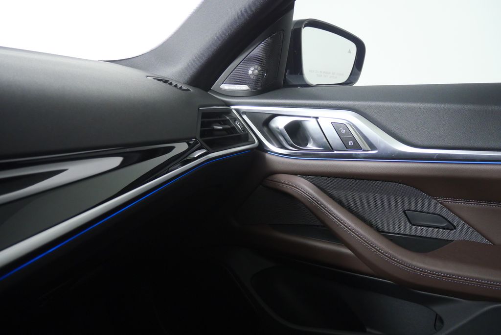 Thumbnail: 2023 BMW i4 - 30