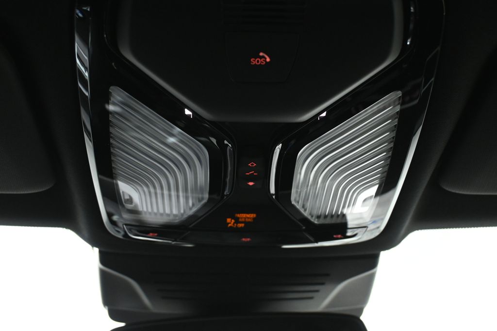 Thumbnail: 2026 BMW X5 - 21