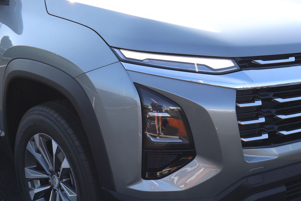 Thumbnail: 2026 Chevrolet Equinox - 3