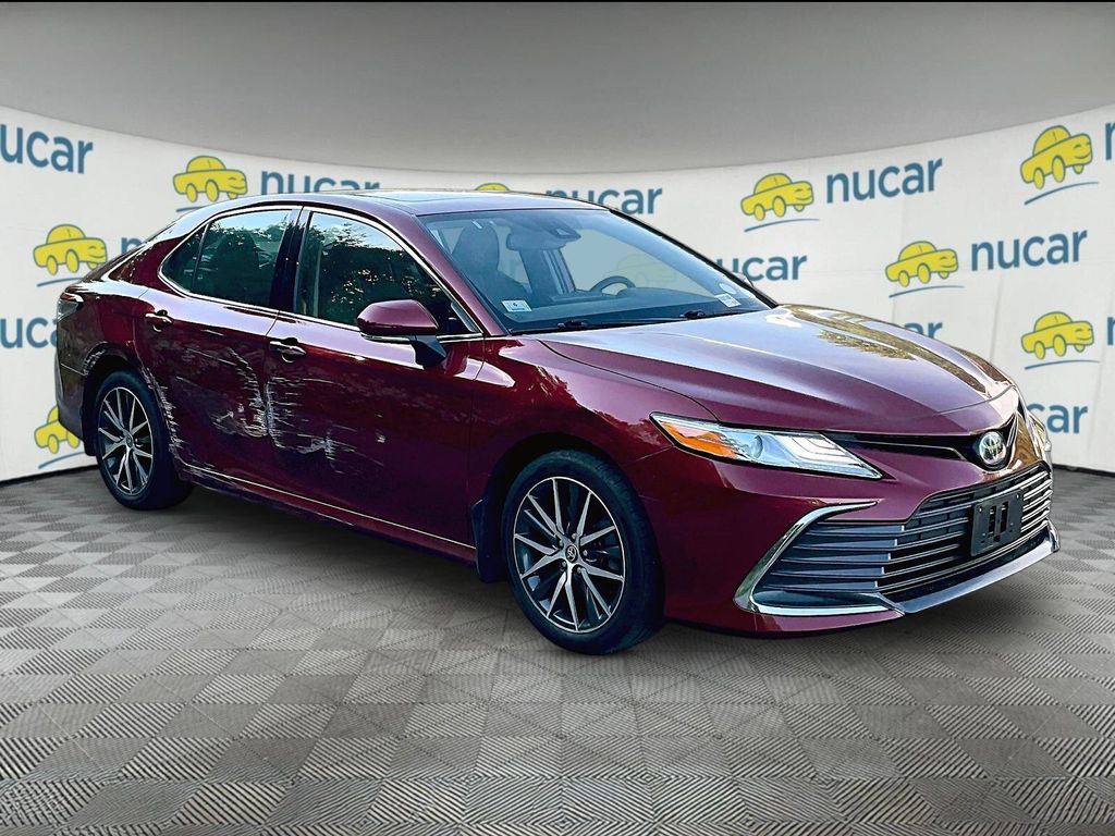 2022 Toyota Camry Hybrid — photo 1