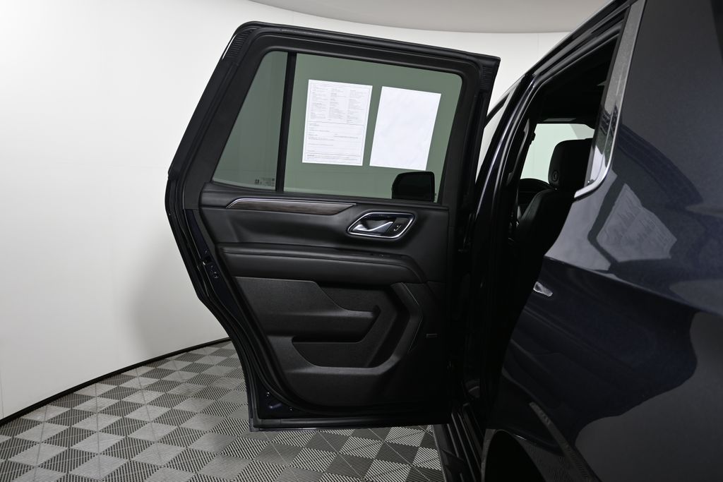 Thumbnail: 2022 Chevrolet Tahoe - 30
