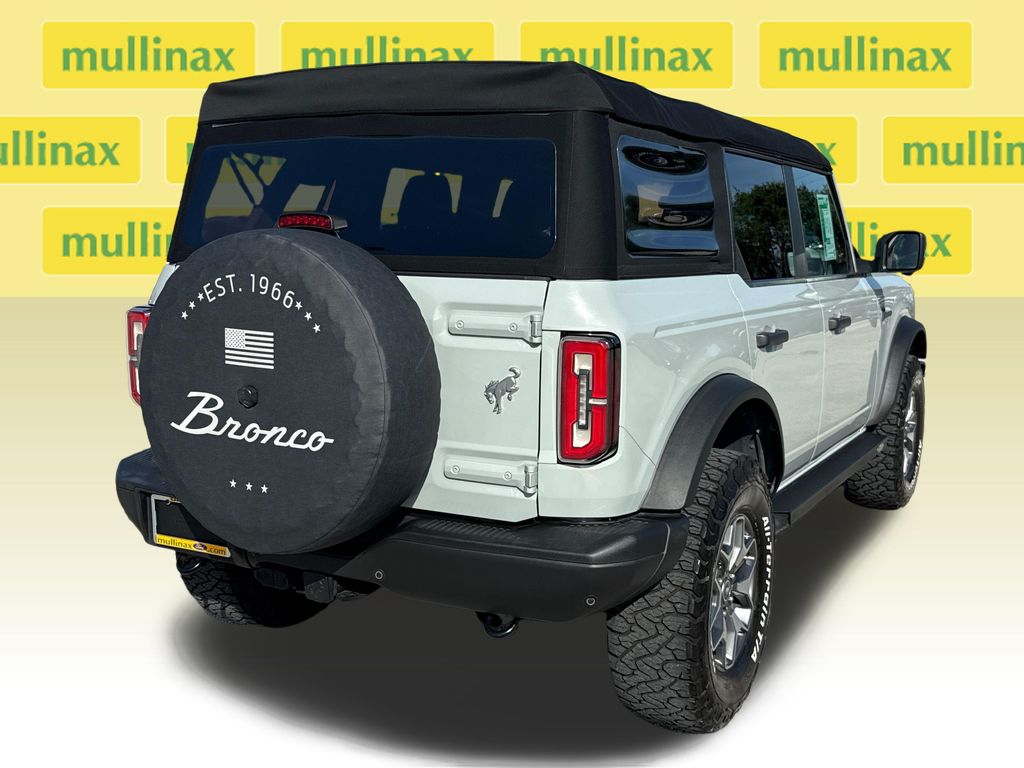 Used 2021 Gray Ford Badlands image 4