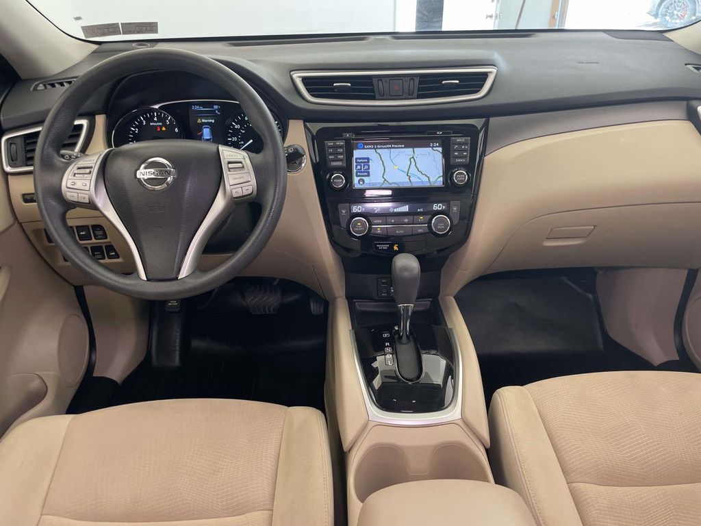 2016 Nissan Rogue SV White at Grove City Ford