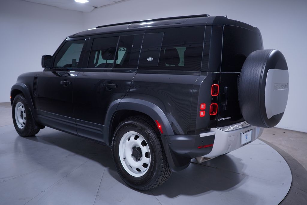 Thumbnail: 2022 Land Rover Defender - 3