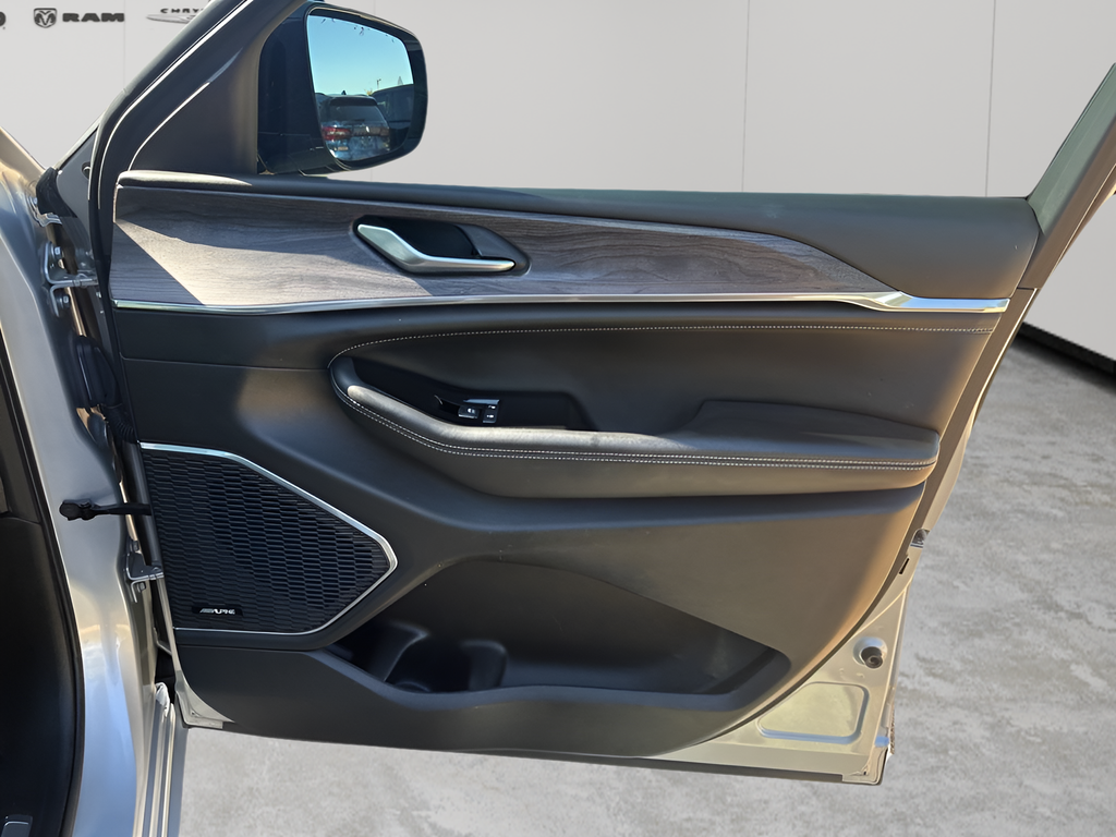 Used Car 2023 Jeep Grand Cherokee L  Overland For Sale Under $35,000 In Austin, Texas