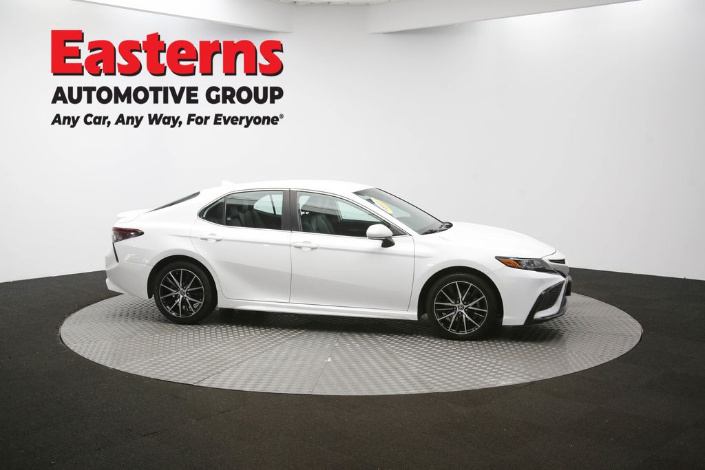 Used 2022 White Toyota SE image 43