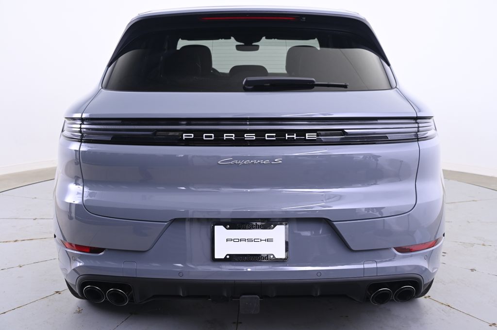 Thumbnail: 2025 Porsche Cayenne - 6