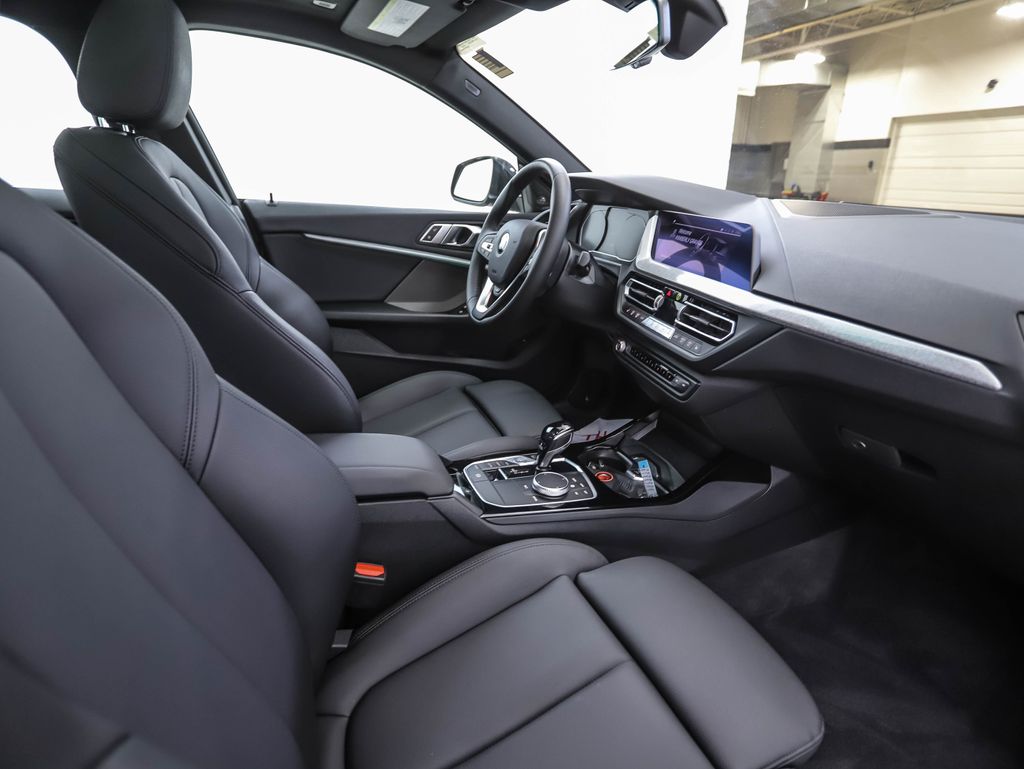 Thumbnail: 2021 BMW 2 Series - 30